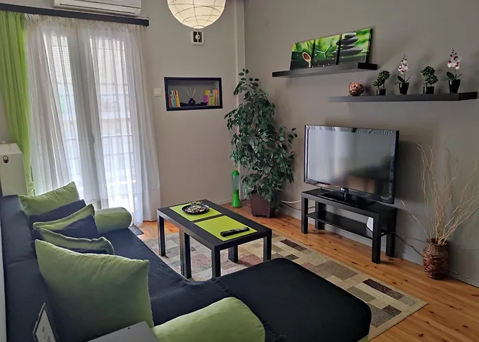 Cozy City Center Apartment